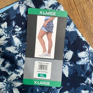 Tranquility by Colorado clothing navy & white daffodil skort size XL NWT